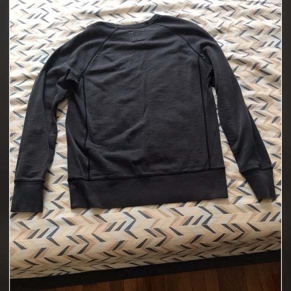 Sweater - Picture 4 of 4